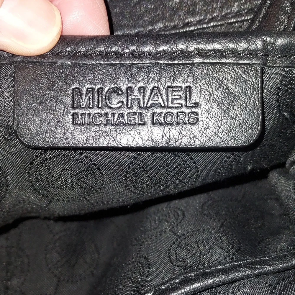 Michael Kors Fulton Hobo Bag - Picture 11 of 16